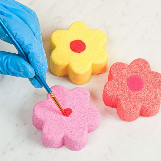 Blushing Bouquet Bath Bomb Project image number null